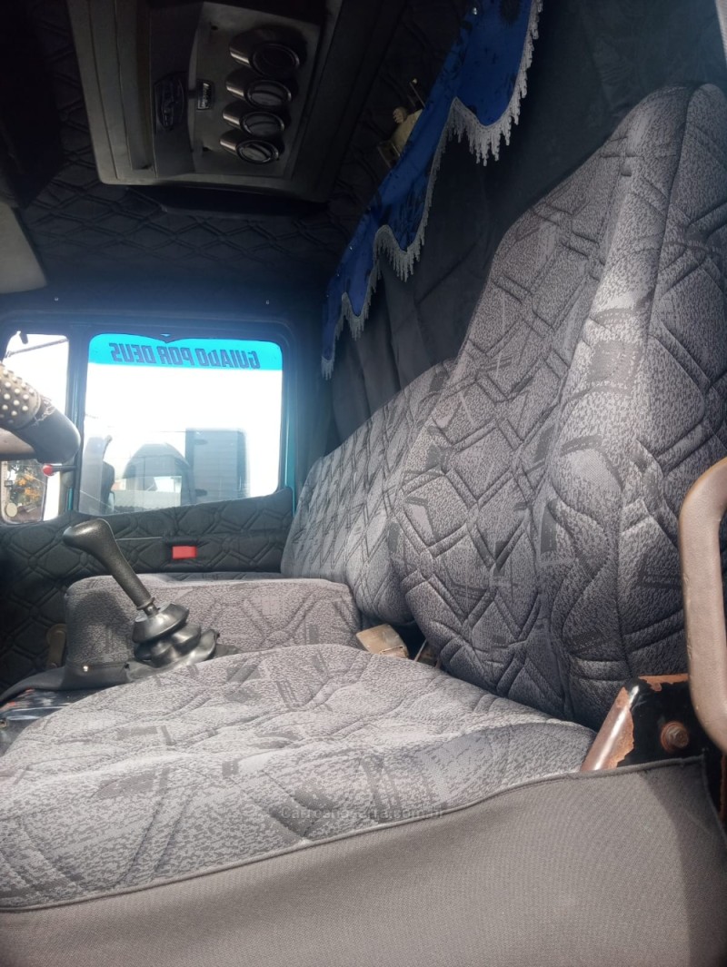 1218  - 1993 - PORTãO