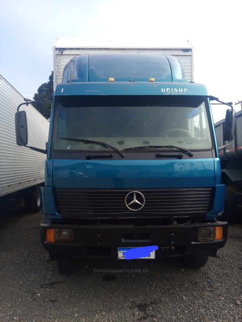 1218  - 1993 - PORTãO