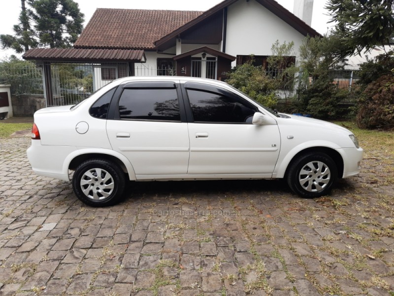 CLASSIC 1.0 MPFI LS 8V FLEX 4P MANUAL - 2012 - CANELA