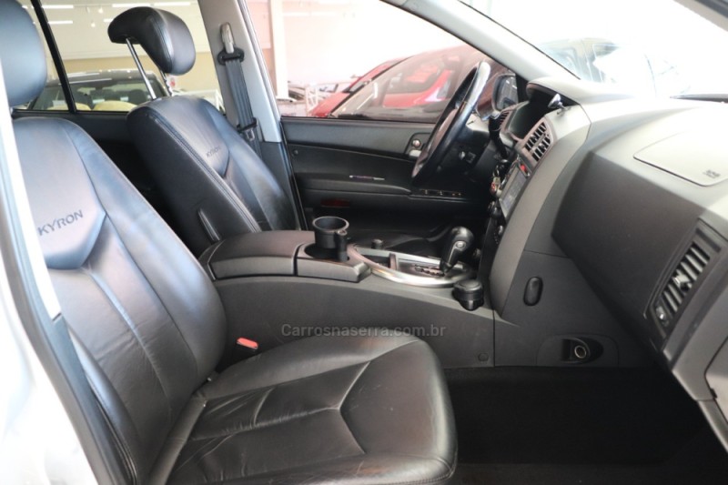 KYRON 2.0 GL 200KY 4X4 16V TURBO DIESEL 4P AUTOMÁTICO - 2010 - CAXIAS DO SUL