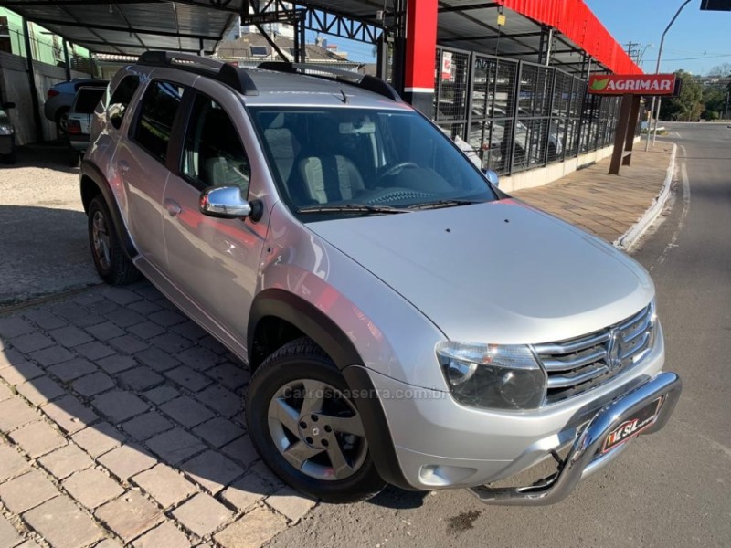 DUSTER 1.6 TECH ROAD 4X2 16V FLEX 4P MANUAL