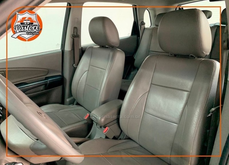 TUCSON 2.0 MPFI GLS BASE 16V 143CV 2WD FLEX 4P AUTOMÁTICO - 2014 - VACARIA