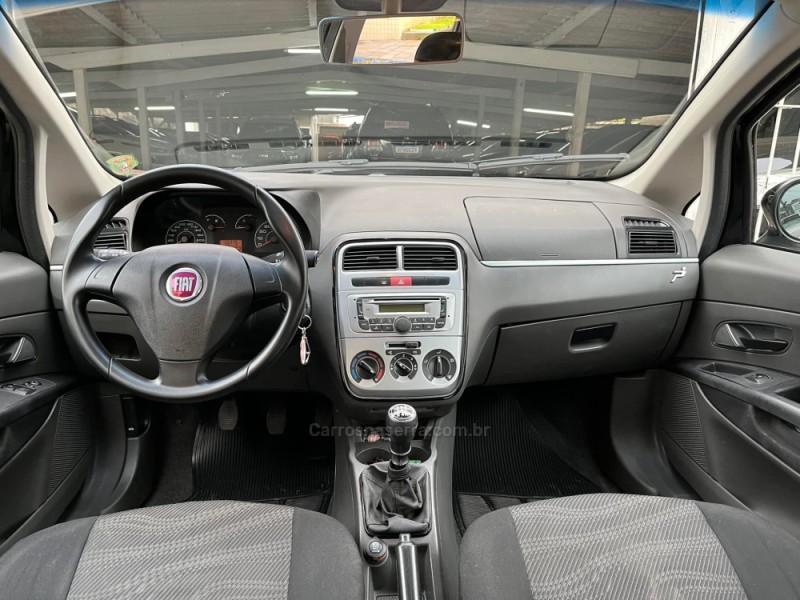 PUNTO 1.4 ATTRACTIVE 8V FLEX 4P MANUAL - 2011 - GARIBALDI