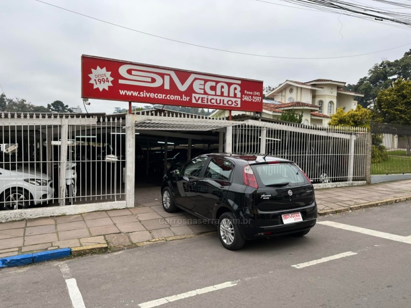 PUNTO 1.4 ATTRACTIVE 8V FLEX 4P MANUAL - 2011 - GARIBALDI