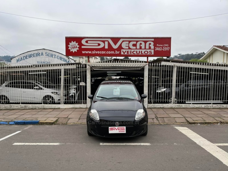 PUNTO 1.4 ATTRACTIVE 8V FLEX 4P MANUAL - 2011 - GARIBALDI