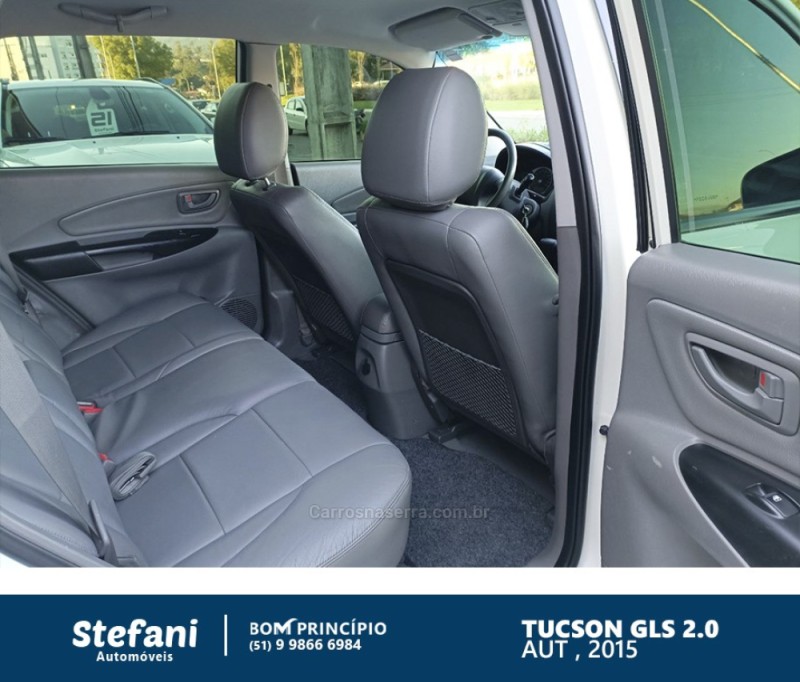 TUCSON 2.0 MPFI GLS 16V 143CV 2WD FLEX 4P AUTOMÁTICO - 2015 - BOM PRINCíPIO