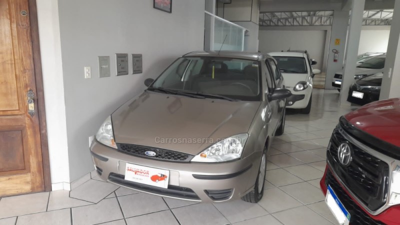 FOCUS 1.6 8V FLEX 4P MANUAL