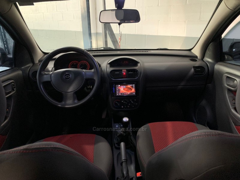 CORSA 1.8 MPFI SS 8V FLEX 4P MANUAL - 2008 - PORTãO