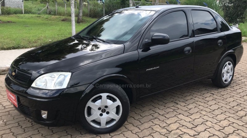 Chevrolet Corsa Sedan 2009, uma boa opção para famílias! Confiável