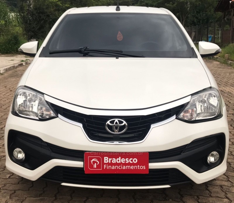 ETIOS 1.5 PLATINUM SEDAN 16V FLEX 4P AUTOMÁTICO - 2018 - TRêS COROAS