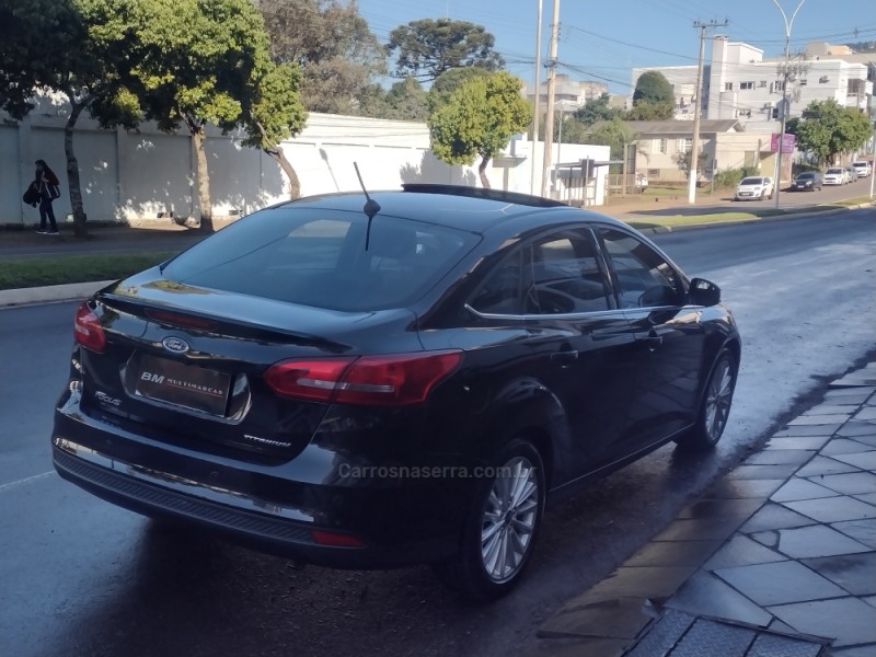 FOCUS 2.0 TITANIUM FASTBACK 16V FLEX 4P AUTOMÁTICO - 2018 - GUAPORé
