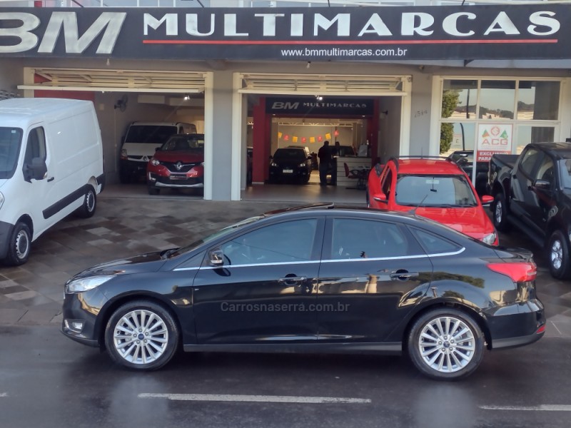 focus 2.0 titanium fastback 16v flex 4p automatico 2018 guapore