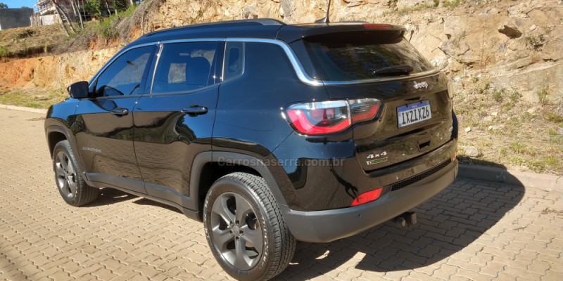COMPASS 2.0 16V DIESEL LONGITUDE 4X4 AUTOMÁTICO - 2017 - SãO MARCOS
