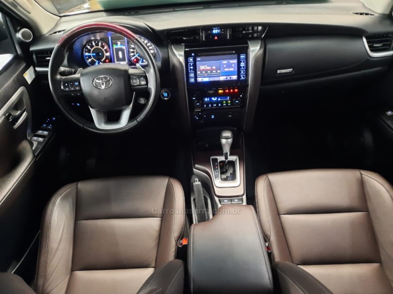 HILUX SW4 2.8 SRX 4X4 16V TURBO INTERCOOLER DIESEL 4P AUTOMÁTICO - 2019 - CAXIAS DO SUL