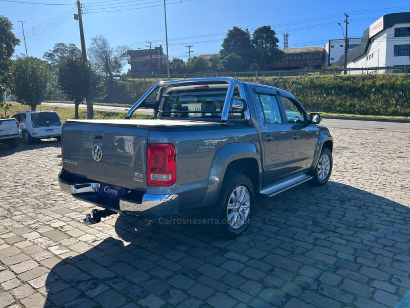 AMAROK 2.0 HIGHLINE 4X4 CD 16V TURBO INTERCOOLER DIESEL 4P MANUAL - 2011 - FARROUPILHA
