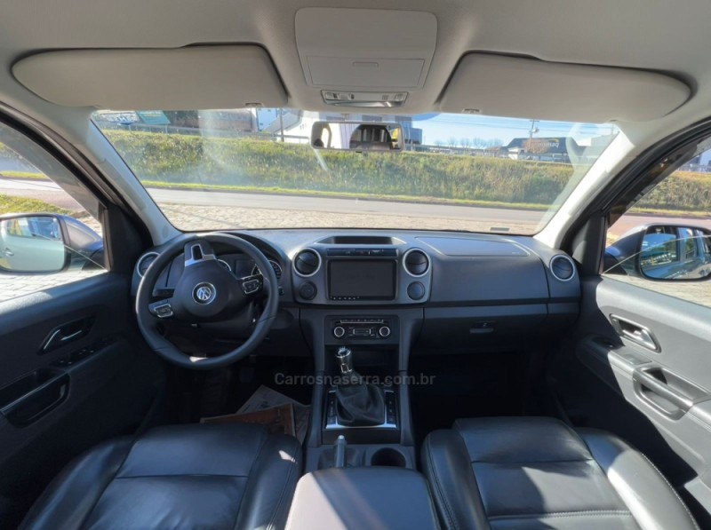 AMAROK 2.0 HIGHLINE 4X4 CD 16V TURBO INTERCOOLER DIESEL 4P MANUAL - 2011 - FARROUPILHA