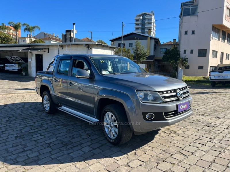 AMAROK 2.0 HIGHLINE 4X4 CD 16V TURBO INTERCOOLER DIESEL 4P MANUAL - 2011 - FARROUPILHA