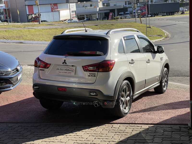 ASX 2.0 AWD OUTDOOR 16V GASOLINA 4P MANUAL - 2016 - FARROUPILHA