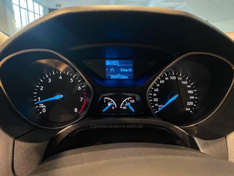 FOCUS 2.0 SE PLUS 16V FLEX 4P AUTOMÁTICO - 2016 - CAXIAS DO SUL