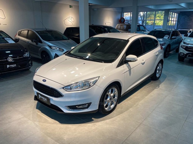 FOCUS 2.0 SE PLUS 16V FLEX 4P AUTOMÁTICO - 2016 - CAXIAS DO SUL