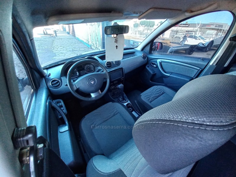 DUSTER 2.0 DYNAMIQUE 4X2 16V FLEX 4P AUTOMÁTICO - 2015 - VACARIA