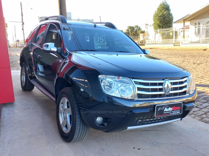 DUSTER 2.0 DYNAMIQUE 4X2 16V FLEX 4P AUTOMÁTICO - 2015 - VACARIA