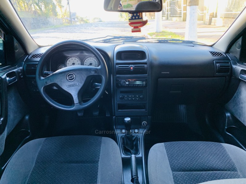 ASTRA 2.0 MPFI ELITE SEDAN 8V FLEX 4P MANUAL - 2005 - CANELA