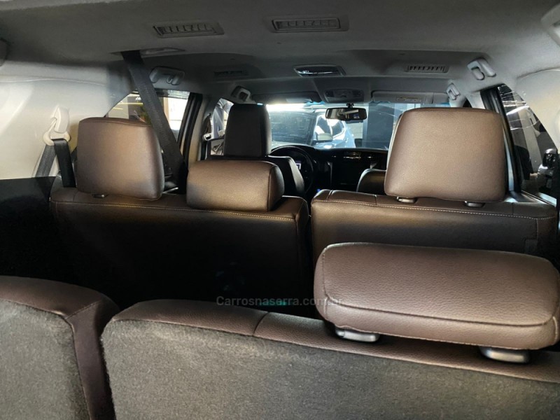 HILUX SW4 2.7 SRV 4X2 16V FLEX 7 LUGARES 4P AUTOMÁTICO - 2019 - CAXIAS DO SUL