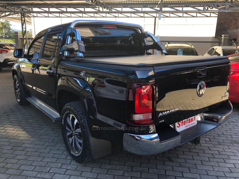 AMAROK 3.0 V6 TDI HIGHLINE CD DIESEL 4MOTION AUTOMÁTICO - 2020 - FELIZ