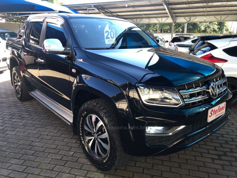 AMAROK 3.0 V6 TDI HIGHLINE CD DIESEL 4MOTION AUTOMÁTICO - 2020 - FELIZ