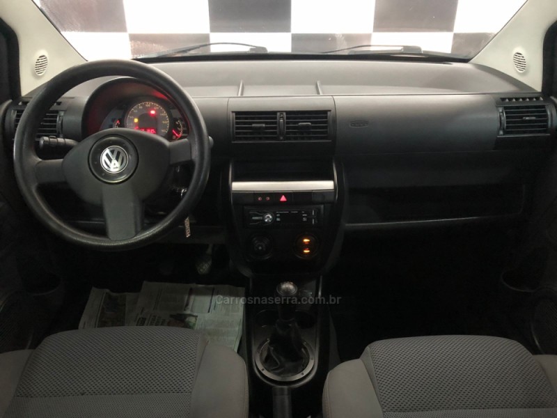 FOX 1.0 ITREND 8V FLEX 4P MANUAL - 2009 - NOVO HAMBURGO
