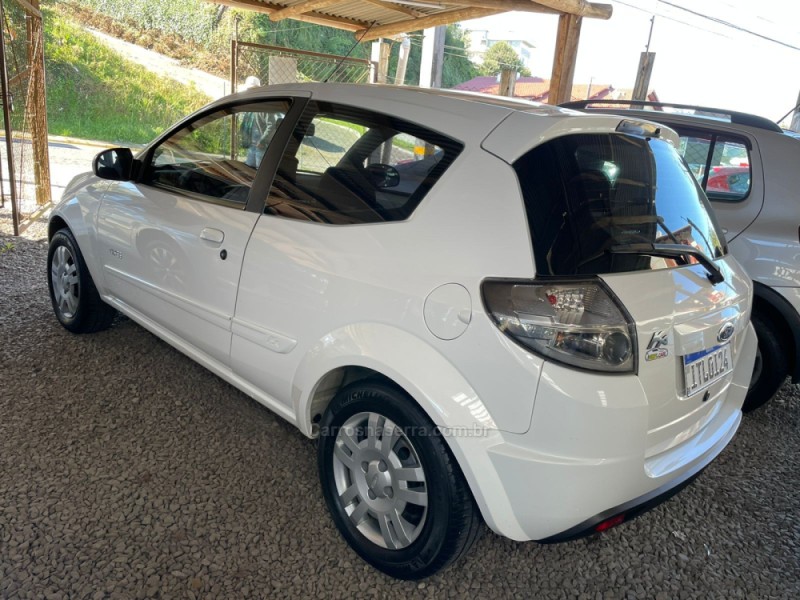 KA 1.0 MPI CLASS 8V FLEX 2P MANUAL - 2013 - FARROUPILHA