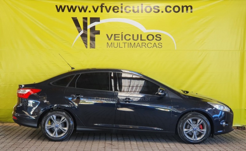 FOCUS 2.0 S SEDAN 16V FLEX 4P AUTOMÁTICO - 2014 - CAXIAS DO SUL