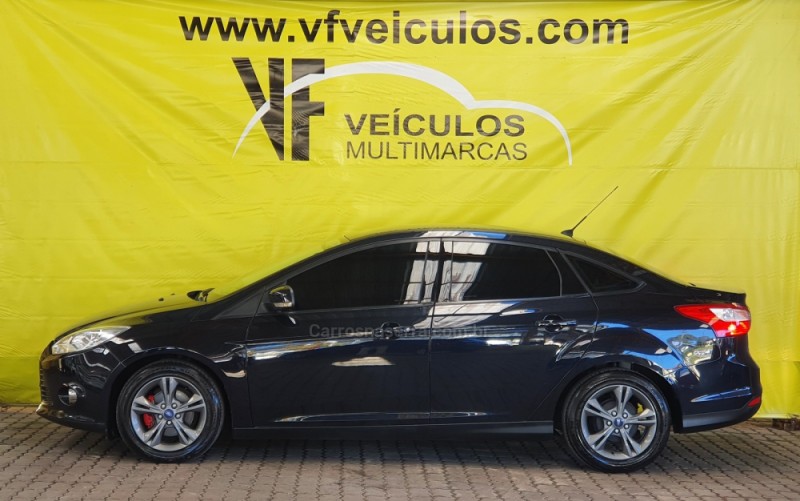 FOCUS 2.0 S SEDAN 16V FLEX 4P AUTOMÁTICO - 2014 - CAXIAS DO SUL