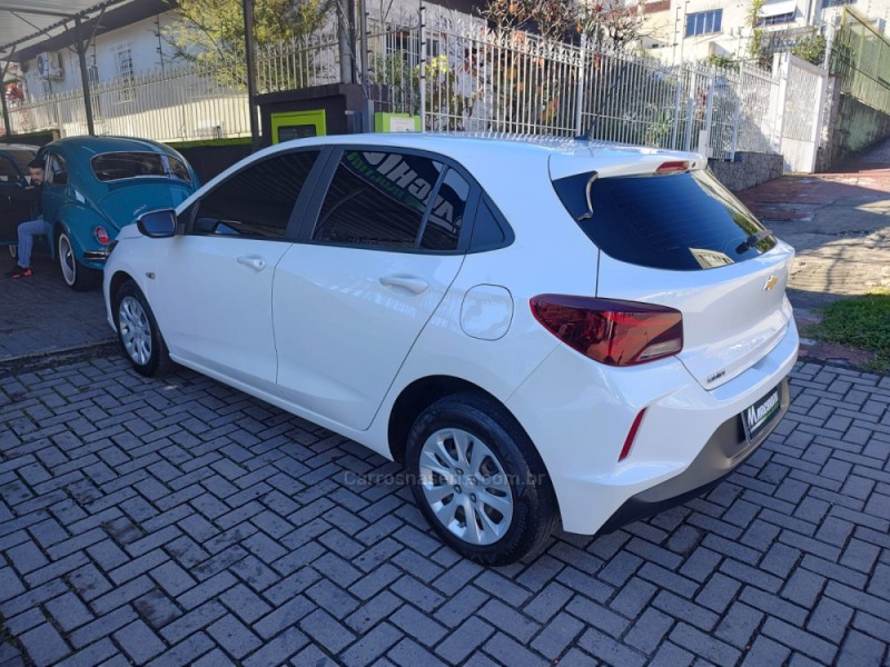 ONIX 1.0 LT 12V FLEX 4P MANUAL - 2020 - CAXIAS DO SUL
