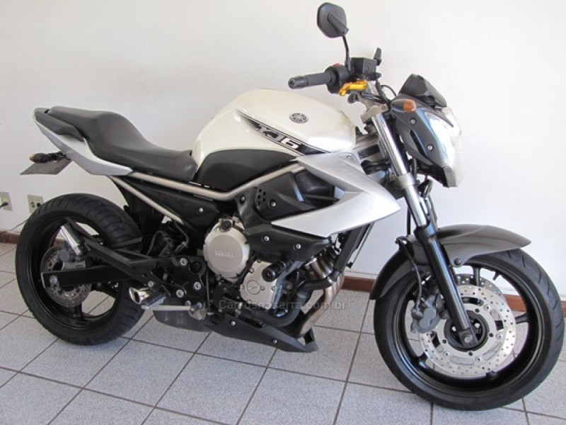 XJ6 N  - 2010 - FARROUPILHA