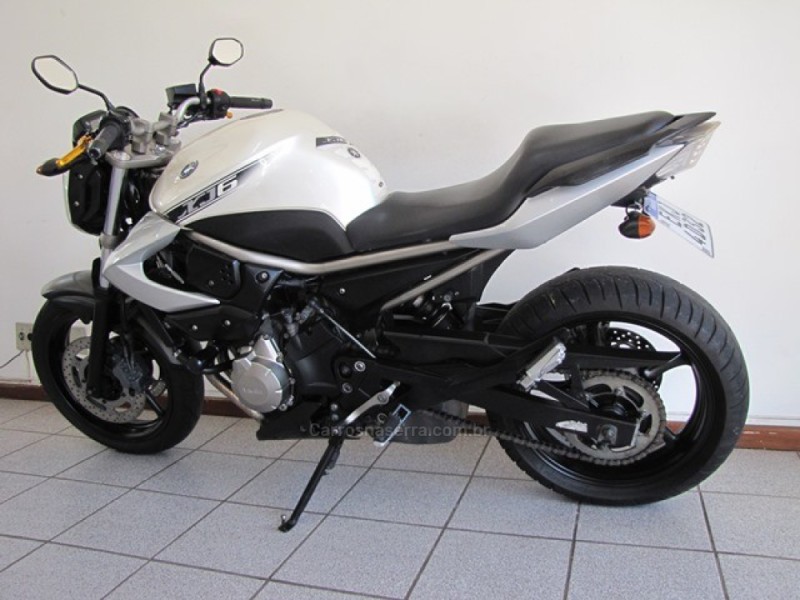 XJ6 N  - 2010 - FARROUPILHA