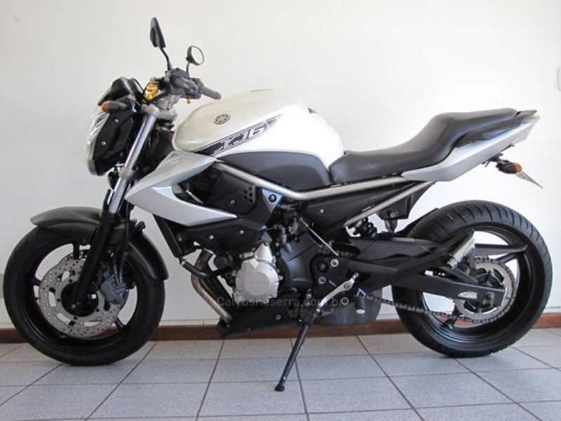 xj6 n  2010 farroupilha