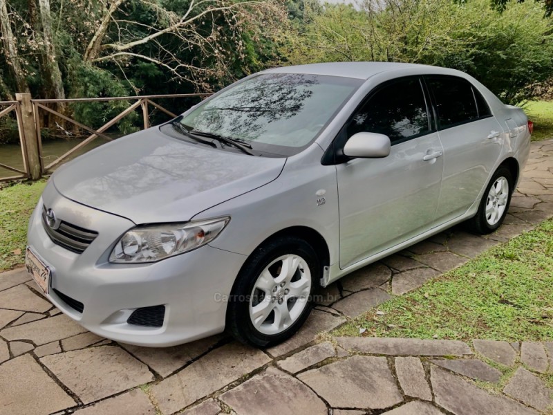 corolla 1.8 gli 16v flex 4p automatico 2011 tres coroas