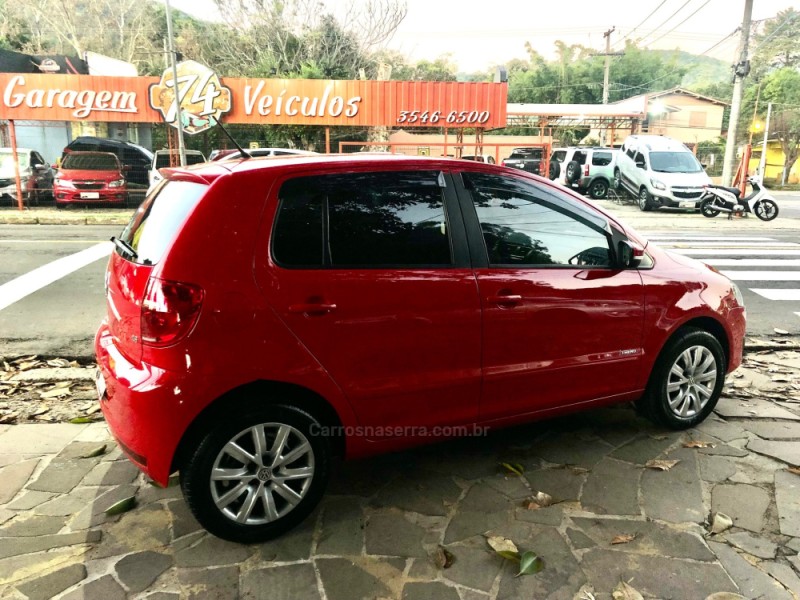 FOX 1.6 MI ITREND 8V FLEX 4P MANUAL - 2013 - TRêS COROAS