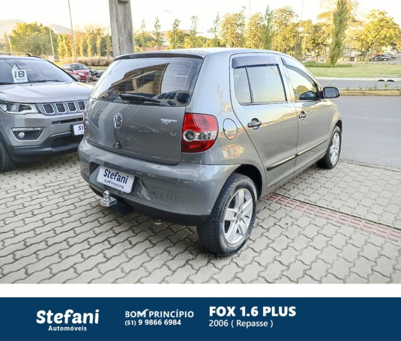 FOX 1.6 MI PLUS 8V FLEX 4P MANUAL - 2006 - BOM PRINCíPIO