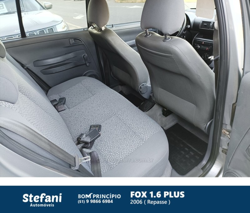 FOX 1.6 MI PLUS 8V FLEX 4P MANUAL - 2006 - BOM PRINCíPIO