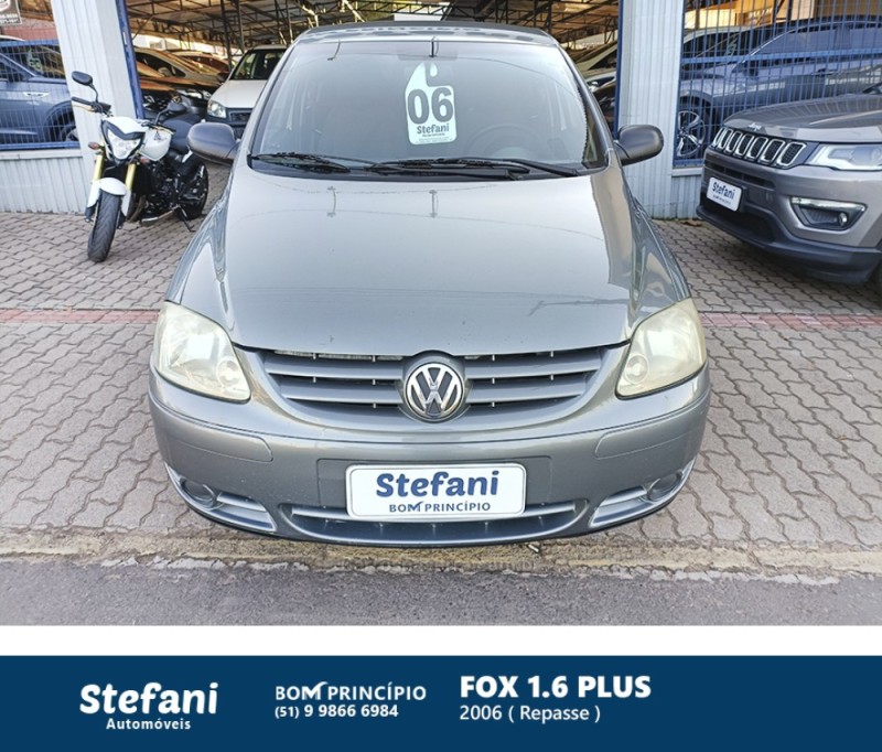FOX 1.6 MI PLUS 8V FLEX 4P MANUAL - 2006 - BOM PRINCíPIO