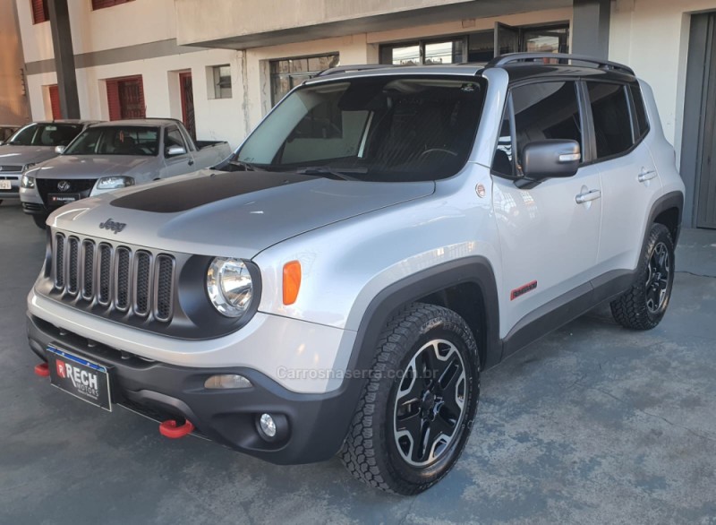 RENEGADE 2.0 16V TURBO DIESEL TRAILHAWK 4P 4X4 AUTOMÁTICO - 2016 - CAXIAS DO SUL
