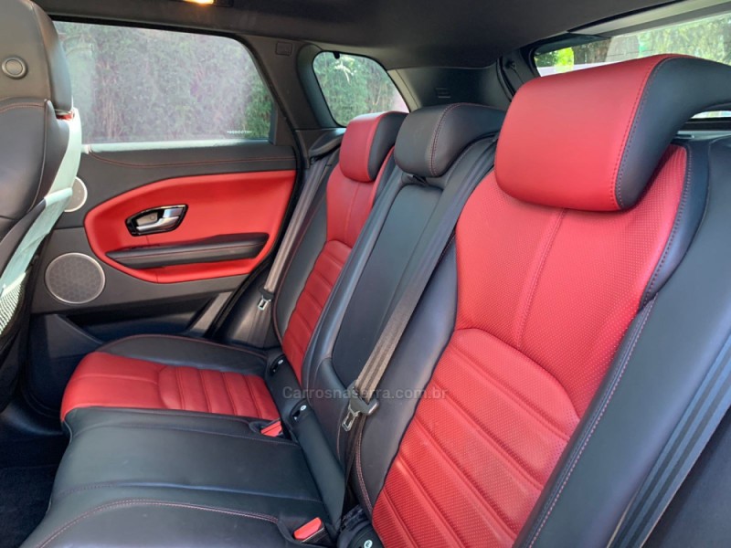 RANGE ROVER EVOQUE 2.0 HSE DYNAMIC 4WD 16V GASOLINA 4P AUTOMÁTICO - 2017 - FARROUPILHA