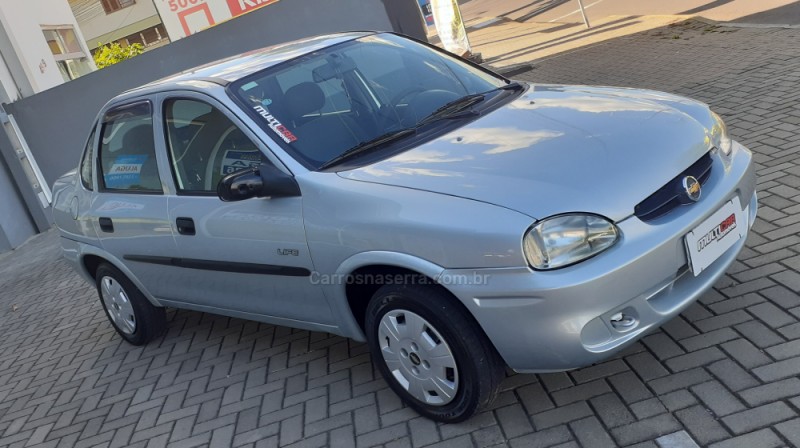 CLASSIC 1.0 VHC LIFE 8V FLEX 4P MANUAL