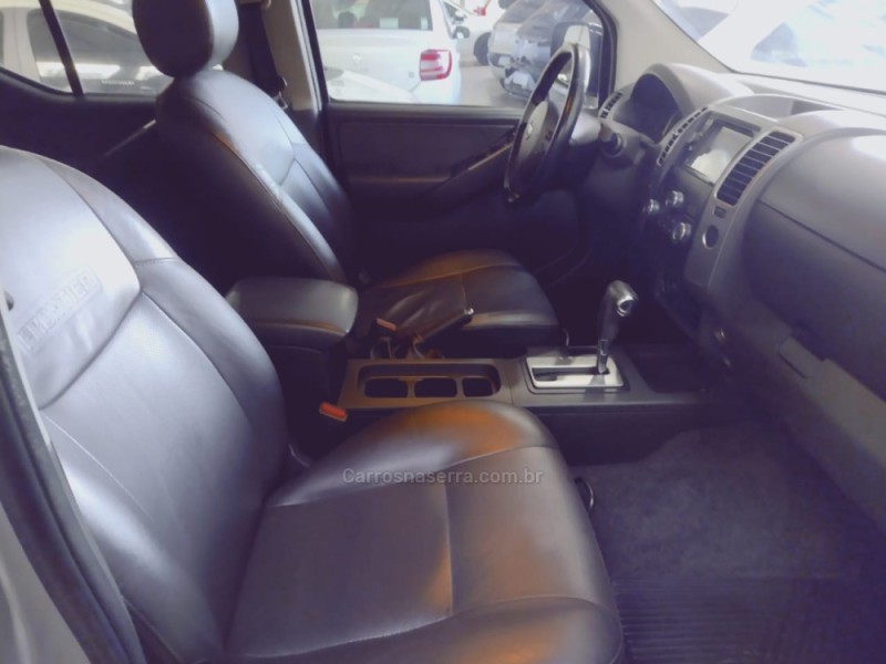 FRONTIER 2.5 SL 4X4 CD TURBO ELETRONIC DIESEL 4P AUTOMÁTICO - 2016 - SãO SEBASTIãO DO CAí