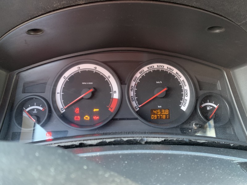 VECTRA 2.0 MPFI EXPRESSION 8V FLEX 4P MANUAL - 2011 - FARROUPILHA