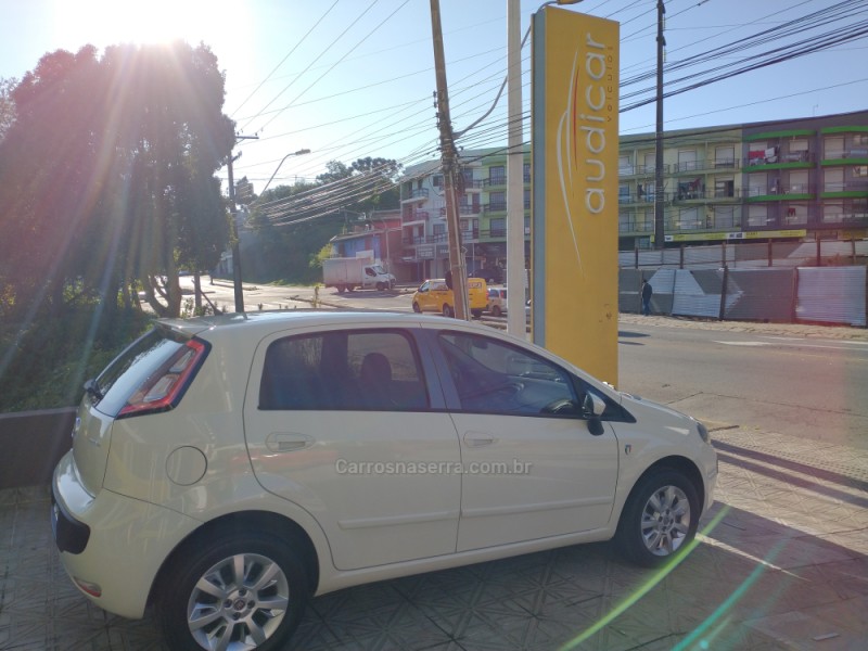 PUNTO 1.4 ATTRACTIVE ITALIA 8V FLEX 4P MANUAL