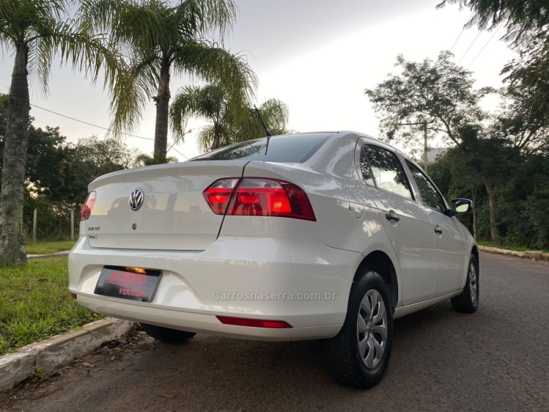 VOYAGE 1.0 MI TRENDLINE 8V FLEX 4P MANUAL - 2015 - CAMPO BOM